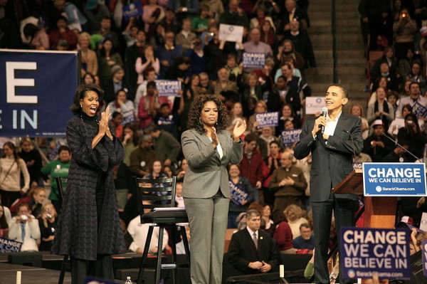 800px-Michelle,_Oprah_Winfrey_and_Barack_Obama