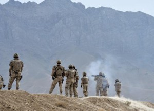 Canadians training in Afhgnaistan