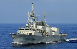 1024px-HMCS_Halifax_(FFH_330)_en_route_to_Haiti_2010-01-18