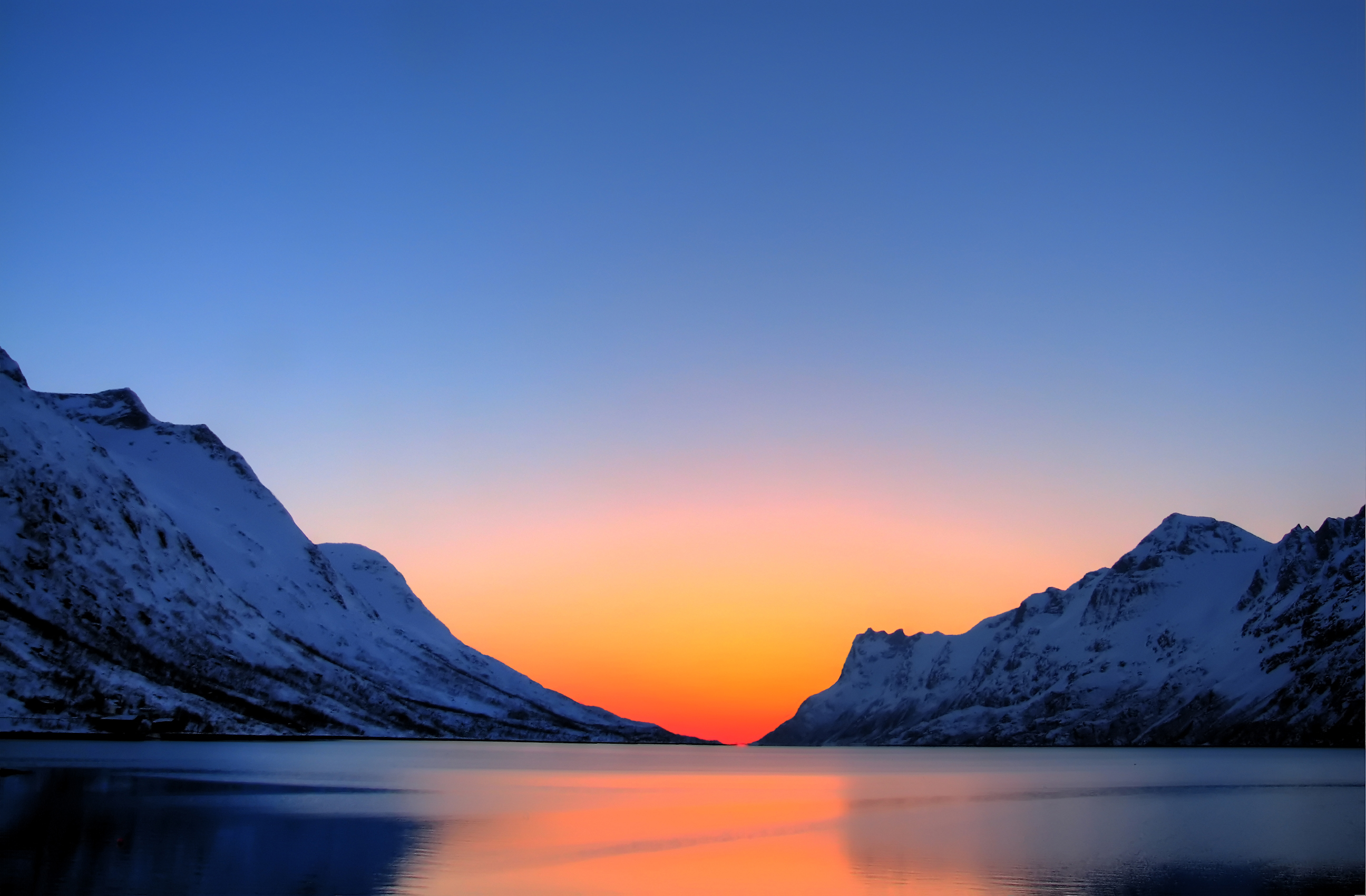 Arctic_Sunset
