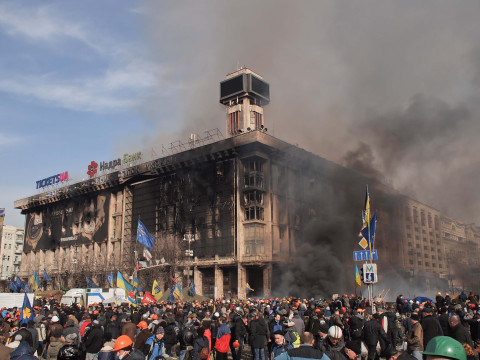 Euromaidan_in_Kiev_2014-02-19_12-06