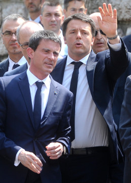 Manuel_Valls_and_Matteo_Renzi_-_Festival_Economia_2015
