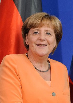 koda 203 - 15.15 izjavi za medije premierke Alenke Bratusek in nemske kanclerke Angele Merkel, Willy-Brandt-Strae 1, BERLIN